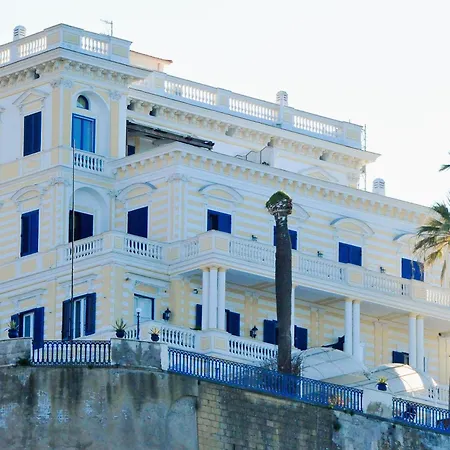 La Terrazza 38 Couette-café